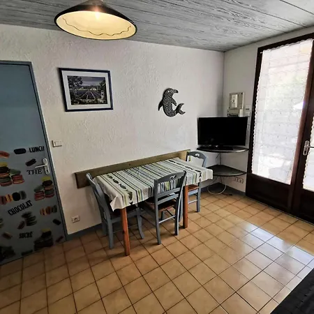 Apartment Grande Bleue - 2 Pieces 4 Couchages Port Mae-5344 *