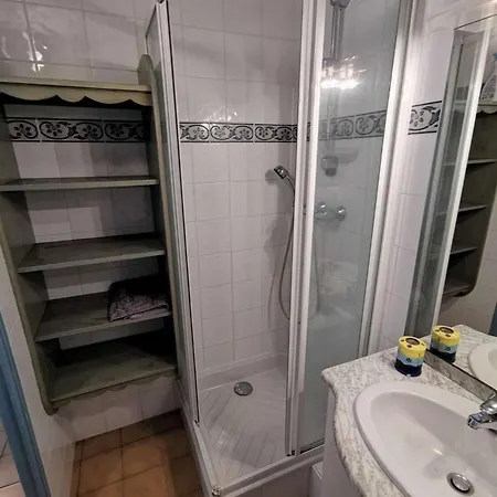 Apartment Grande Bleue - 2 Pieces 4 Couchages Port Mae-5344 *